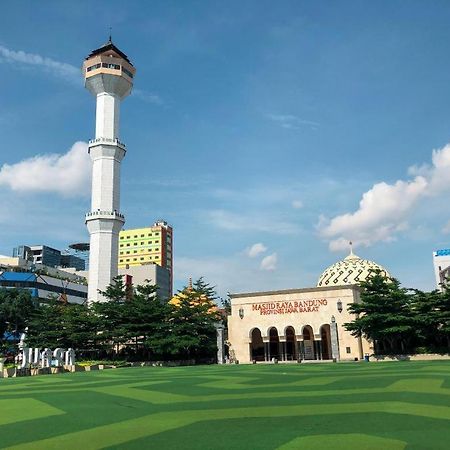 万隆新巴厘岛英达酒店 外观 照片